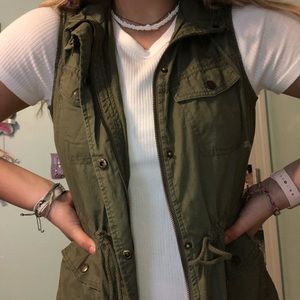 Army green hooded cargo vest